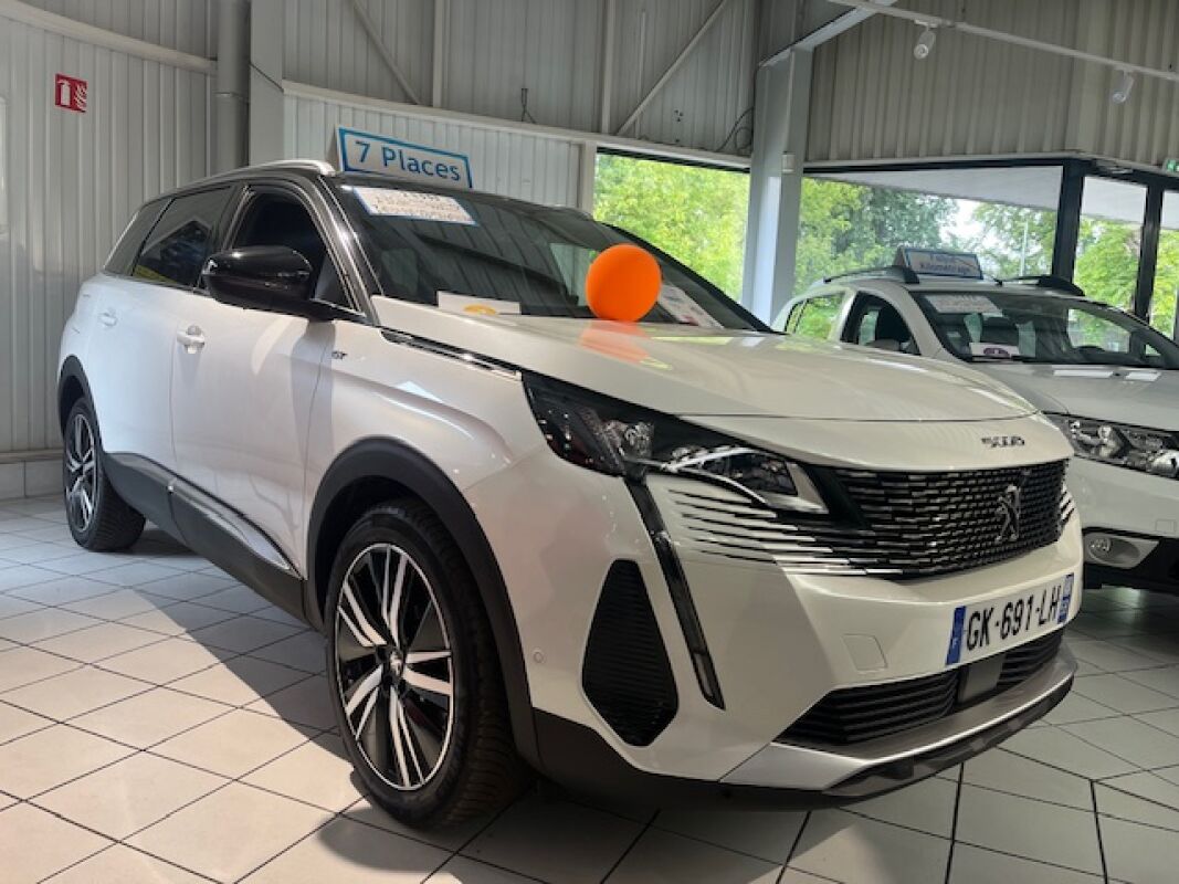  5008  4  à vendre
