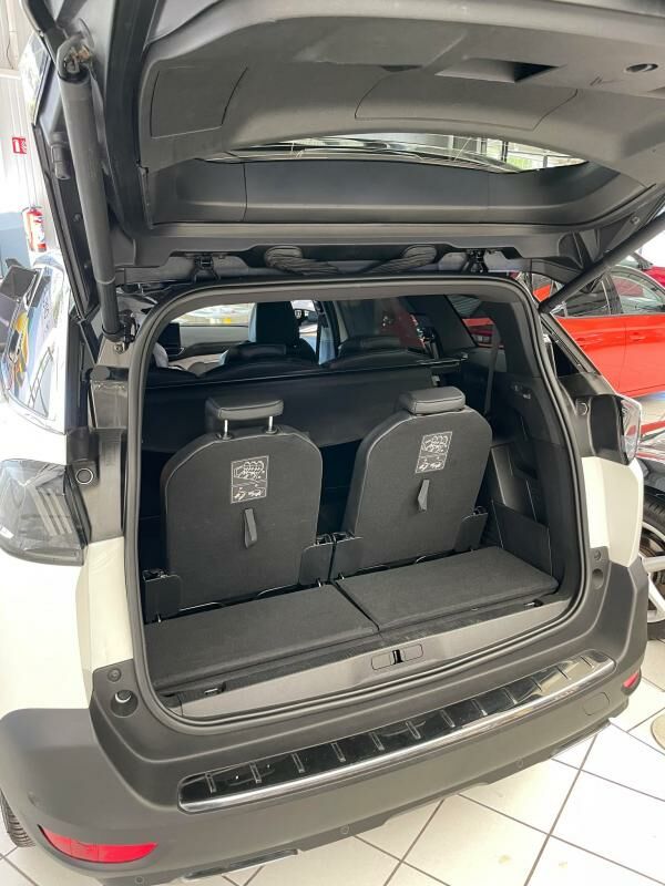  5008  8  à vendre