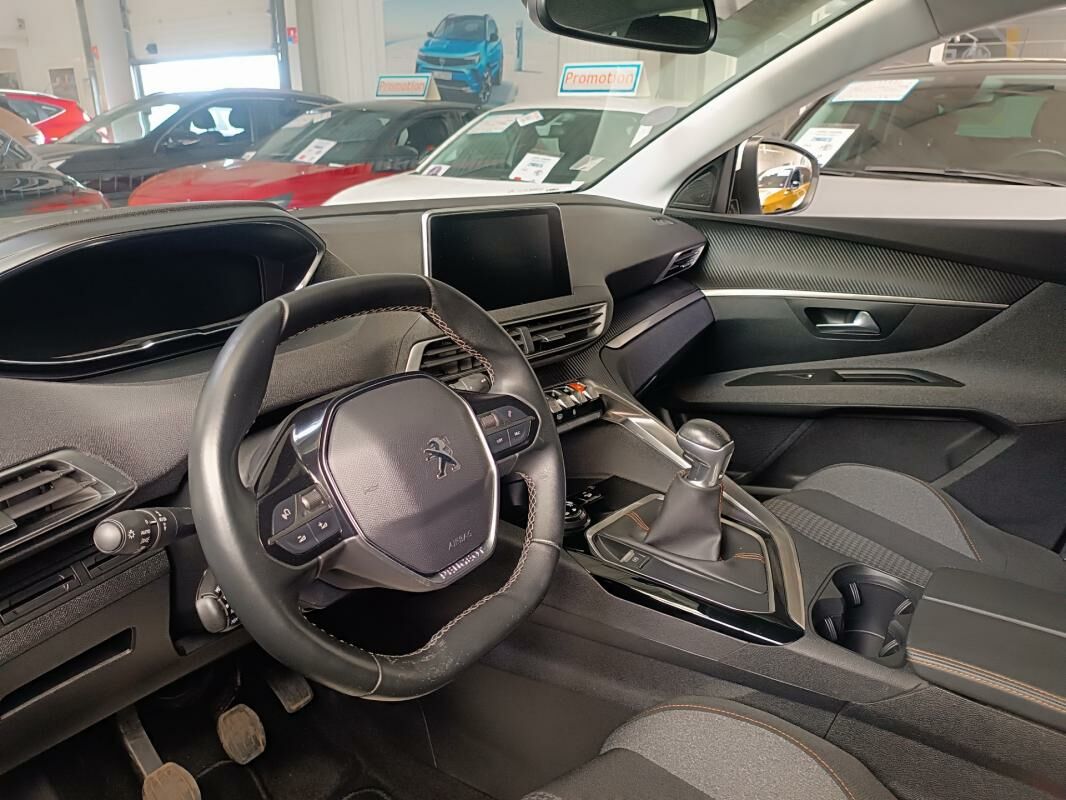  3008  3  à vendre