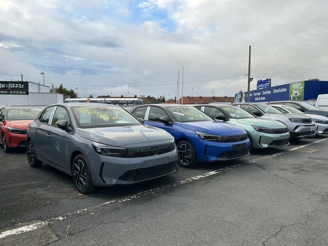 Corsa  1  à vendre