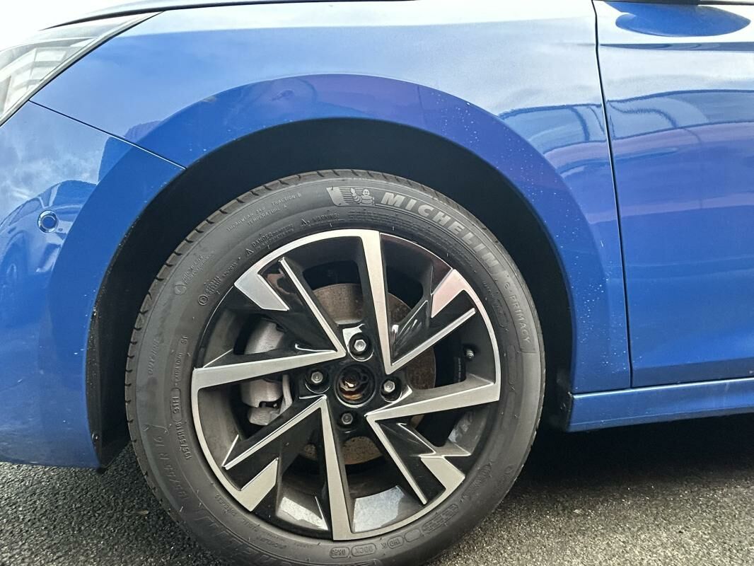 Corsa  3  à vendre