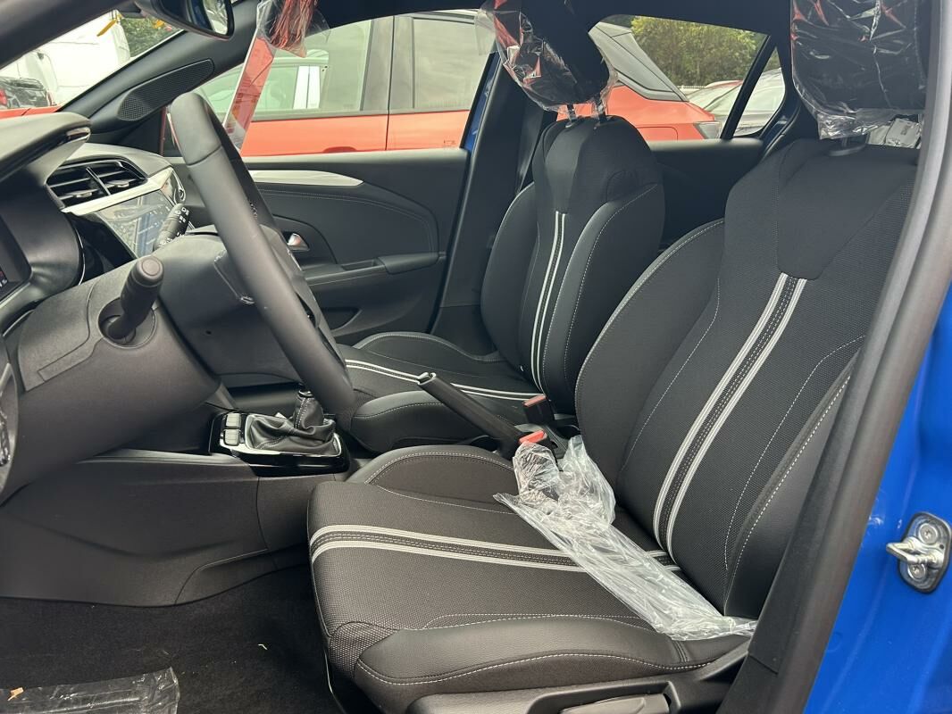 Corsa  4  à vendre