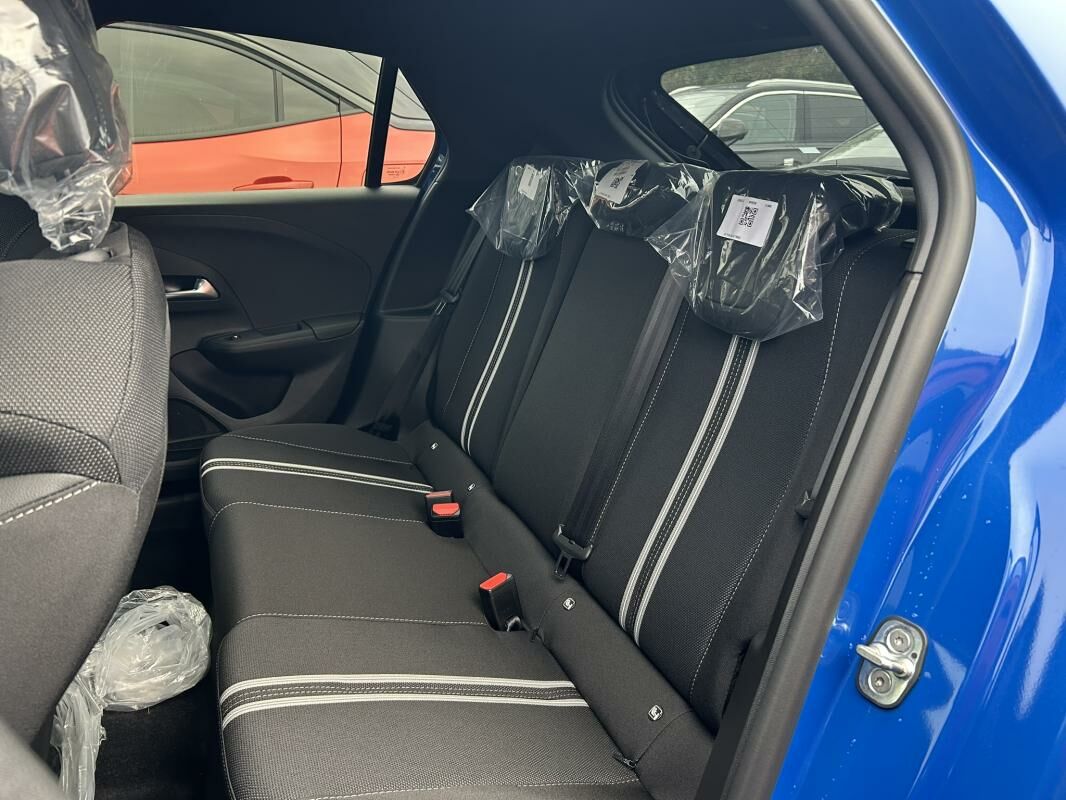 Corsa  5  à vendre